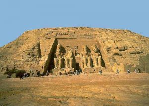 Египетская архитектура: сочетание монументальности и символики