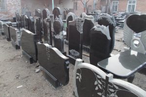 Заказать гранитный памятник в ДНР: качество, надежность и уважение памяти