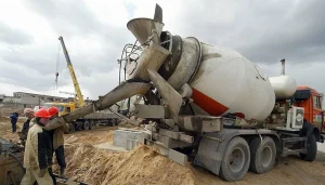 Сколько стоит бетон в 2025 году: полное руководство по ценам и факторам